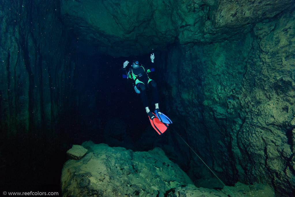 Susana Cave, Bahia de Cochinos, Cuba;  1/80 sec at f / 10, 10 mm